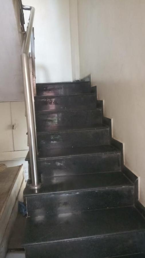 Sai Vasant Vihar Hotel Shirdi Bagian luar foto